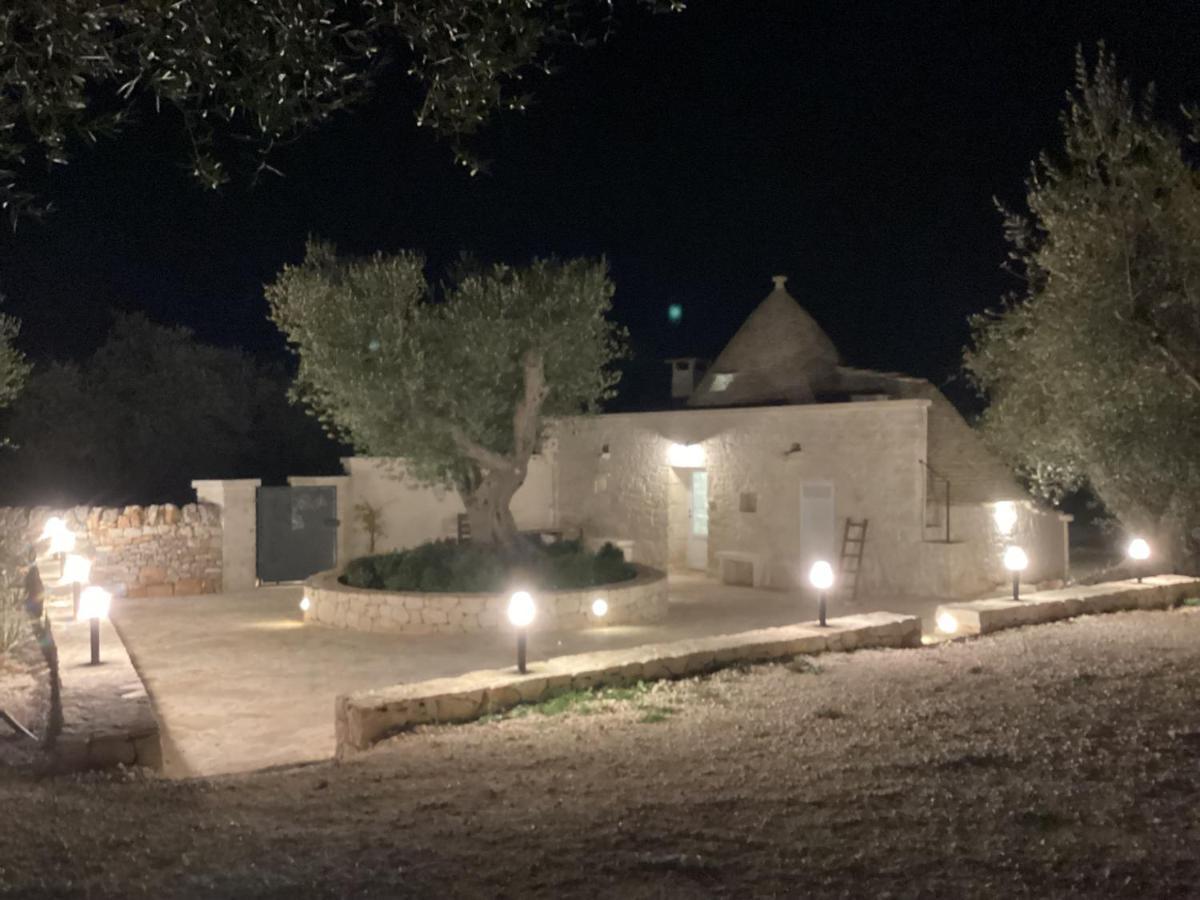 Trullo Dell' Edera Con Piscina Privata Apartment Alberobello Ngoại thất bức ảnh