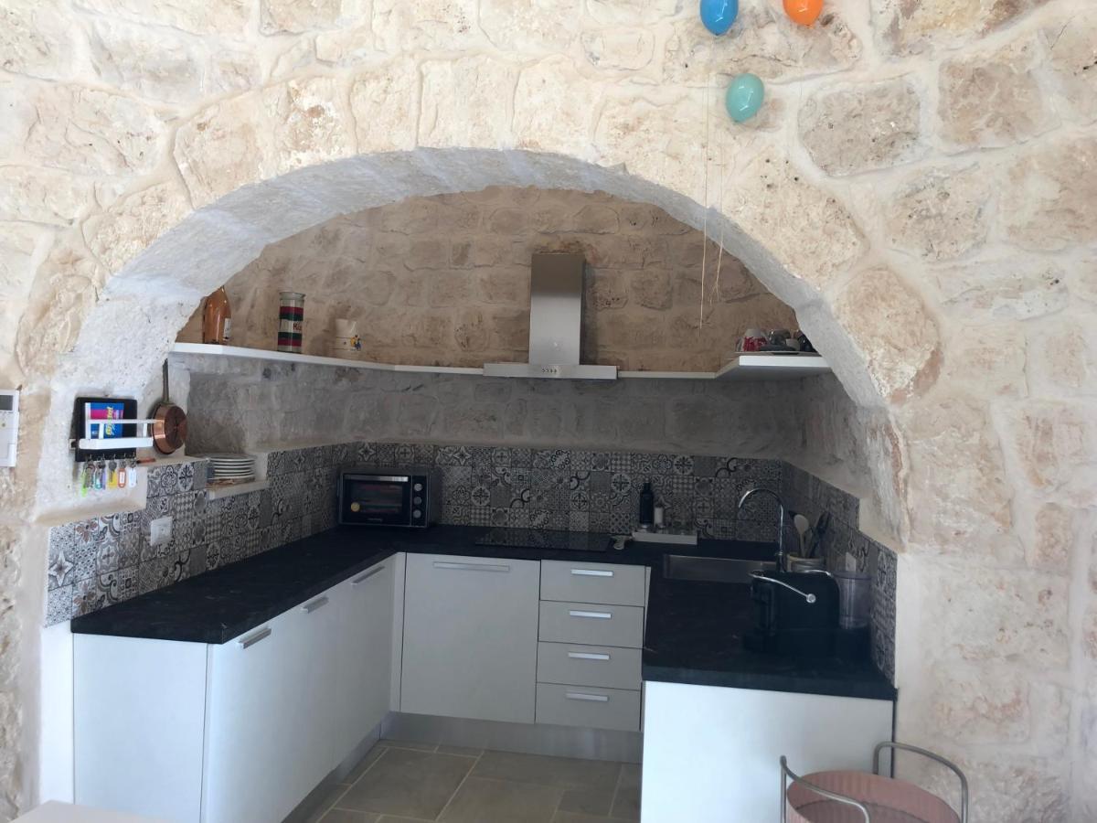 Trullo Dell' Edera Con Piscina Privata Apartment Alberobello Ngoại thất bức ảnh