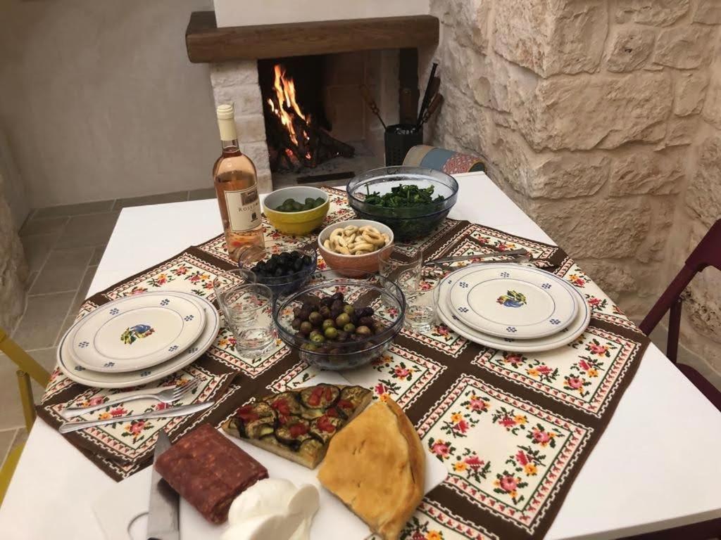 Trullo Dell' Edera Con Piscina Privata Apartment Alberobello Ngoại thất bức ảnh