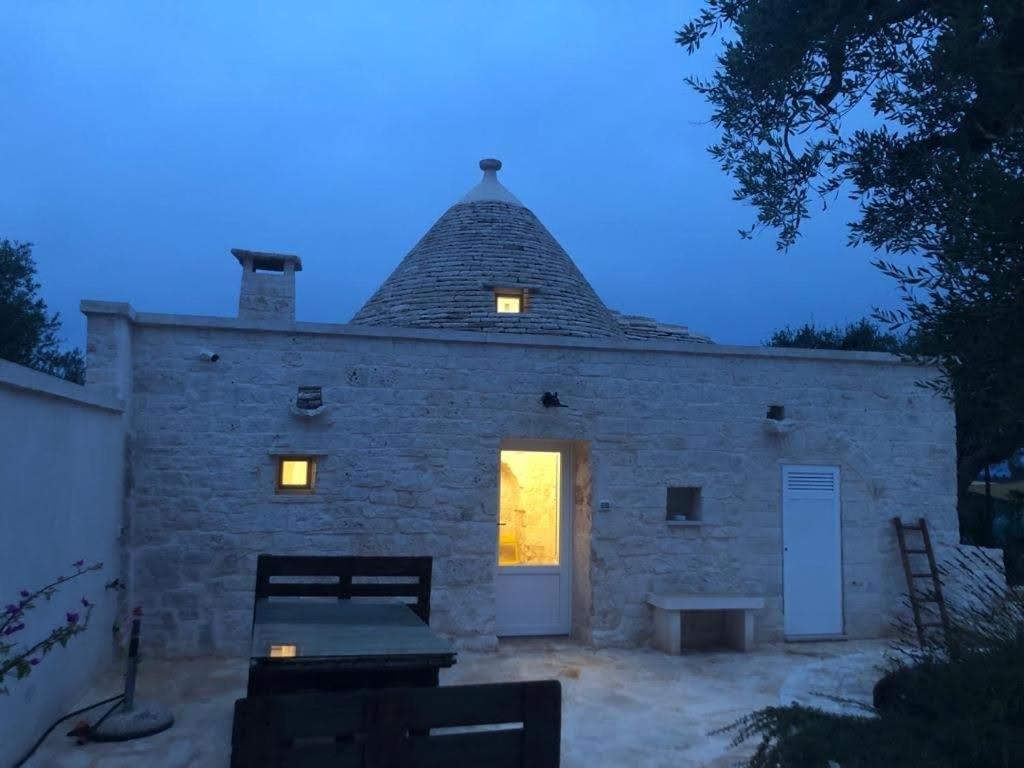 Trullo Dell' Edera Con Piscina Privata Apartment Alberobello Ngoại thất bức ảnh